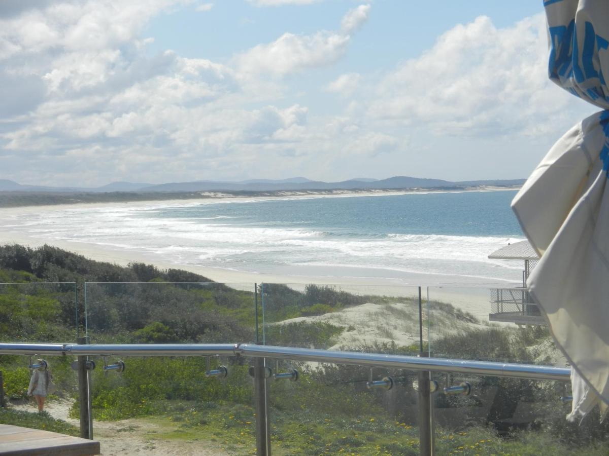 Oceanside Hawks Nest Hotell Exteriör bild