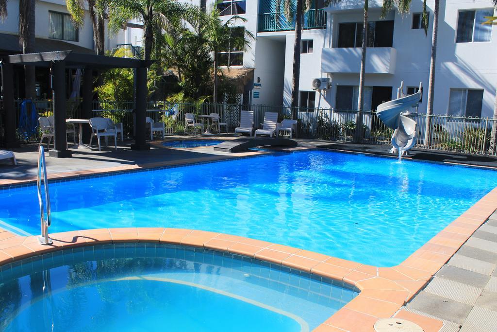 Oceanside Hawks Nest Hotell Exteriör bild