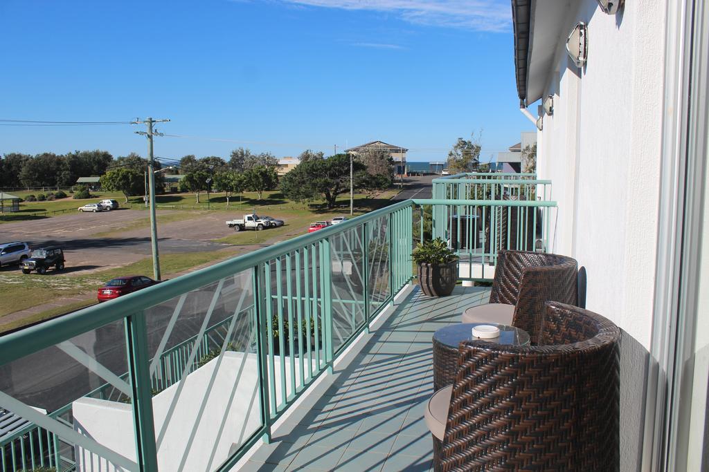 Oceanside Hawks Nest Hotell Rum bild